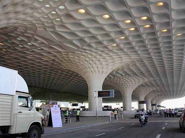 giá vé máy bay khứ hồi đi ấn độ - sân bay quốc tế mumbai